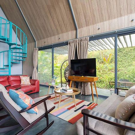 Stayvista'S Celeste Villa - Hill-View Retreat With Infinity Pool Nashik Exterior photo