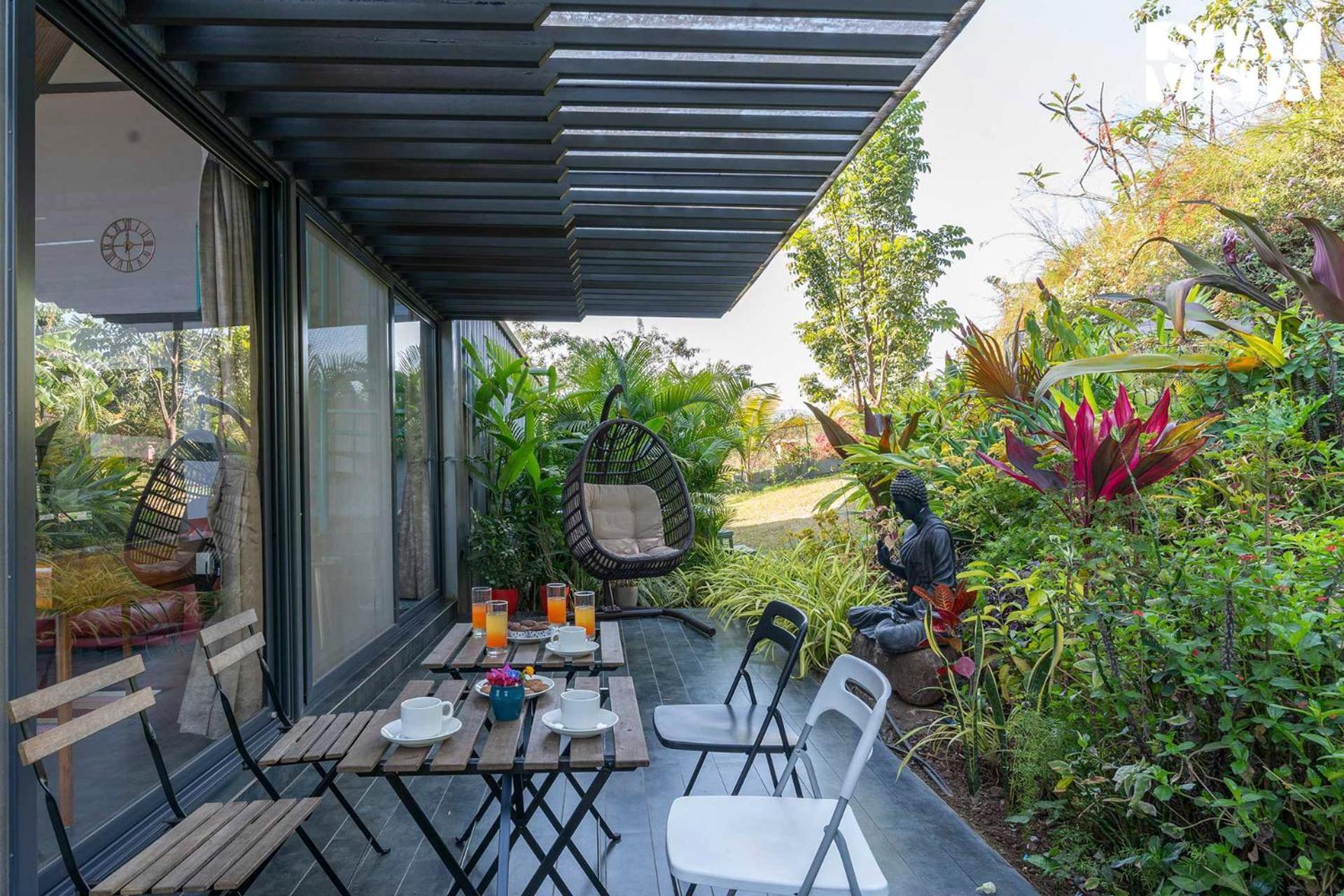 Stayvista'S Celeste Villa - Hill-View Retreat With Infinity Pool Nashik Exterior photo